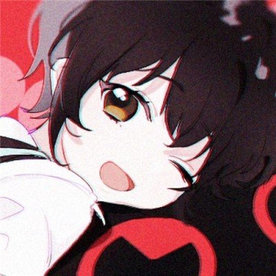 保姆将幼童关狗笼自己只顾玩手机